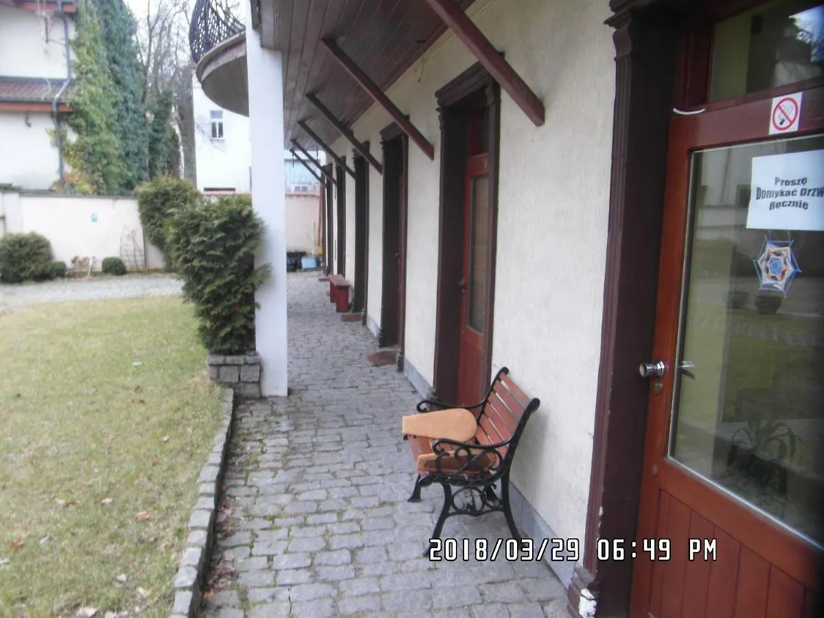 Iwona Hostel - Budget Rooms With Private Bathrooms Sopot